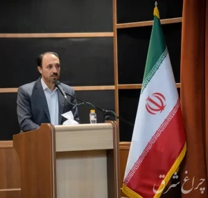 آیین رونمایی از کتاب در کتابخانه عمومی دماوند